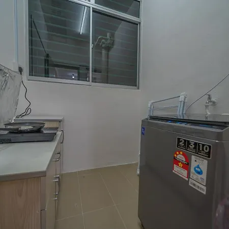 Zen 3-Bedroom W Pool 6 Pax - Semarak Kuala Lumpur Exterior photo
